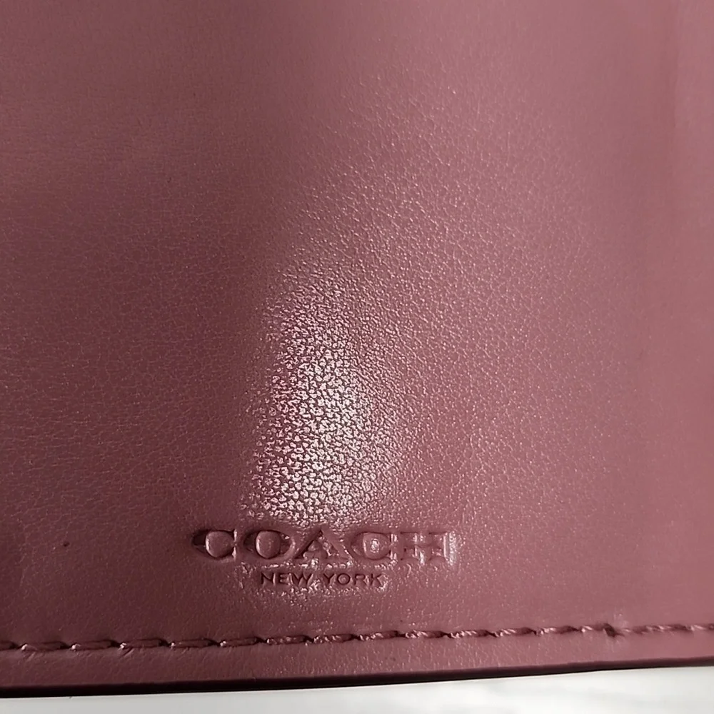 Coach Medium Envelope Wallet